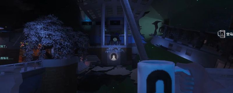 《非生物因素》购物区与绿植区内复杂的地形结构，通道交错，掩体众多，充满潜伏的敌人