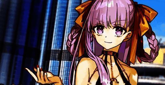 迪拜BB释放宝具动画截图，画面中光芒四射，队友角色被金色光环包围，显示增益效果