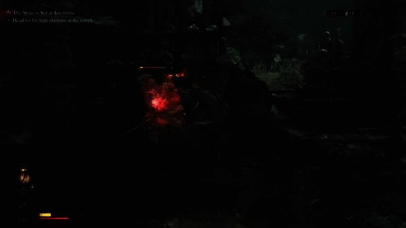 Boss战场景，巨大幻魔挥舞巨爪攻击主角，战斗界面显示鬼之力能量条