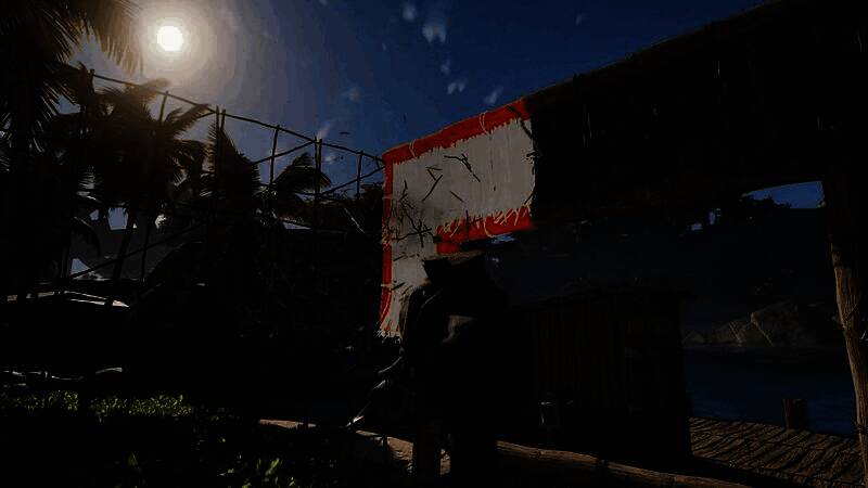 玩家在夜晚营地点燃篝火，周围丛林黑暗中隐约有红眼生物窥视