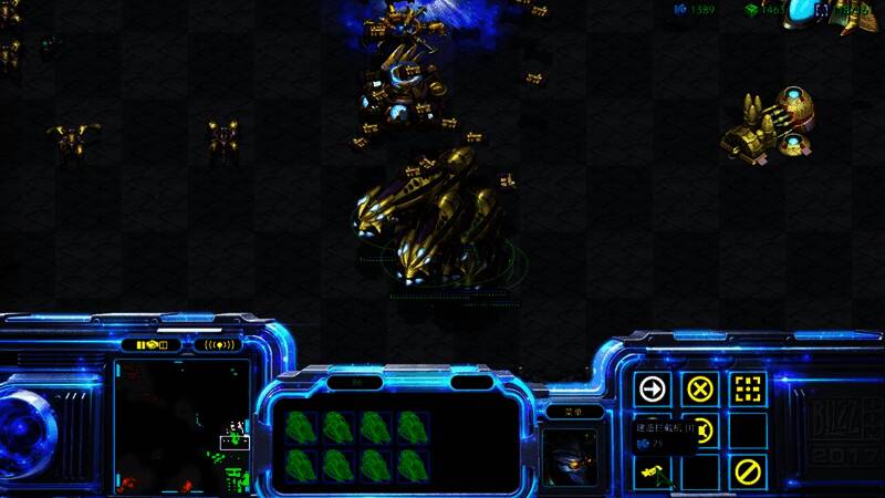 玩家在万人房内创建房间，支持自定义地图与规则设置