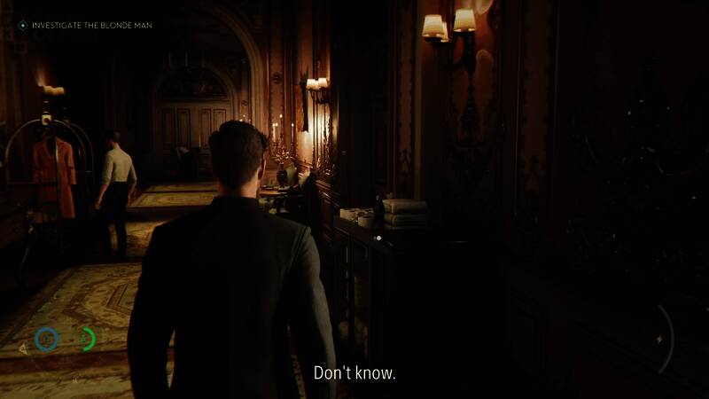 游戏LOGO特写：‘007：曙光’字样浮现于黑暗之中，伴随经典音乐前奏