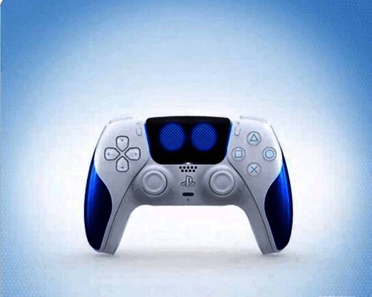 《宇宙机器人》喜悦版手柄特写，展示触摸板上微闭双眼的机器人笑脸