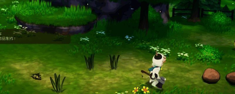 《牧场物语 来吧！风之繁华集市》中玩家在农场空地上准备种植树苗的画面，周围为整齐的田地布局