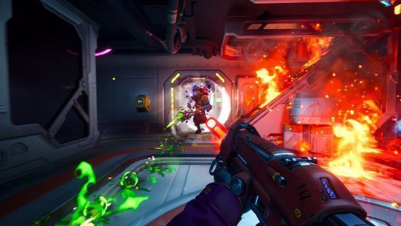 两艘飞船在太空中激烈对轰，火光四射，战斗进入白热化阶段