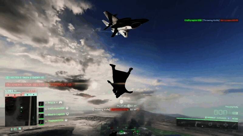 玩家手持飞刀，准备发动空中突袭