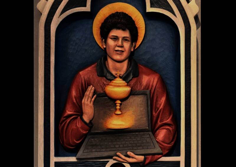 卡尔洛·阿克提斯的童年照片，身穿传统洗礼服饰，神情虔诚