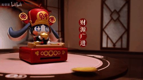 联动玩具展示图，帕姆、叽米、谛听、呜呜伯玩具排列整齐