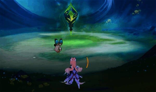 蕴光月幻蝶释放红色印记DEBUFF的战斗画面，角色头顶出现红色标记