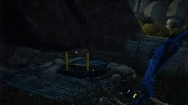 游戏场景截图显示从入口下坡后的路径走向