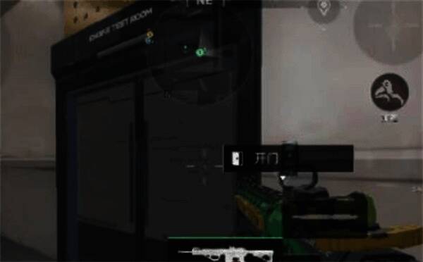 游戏内视角展示从一楼通往二楼的楼梯路径