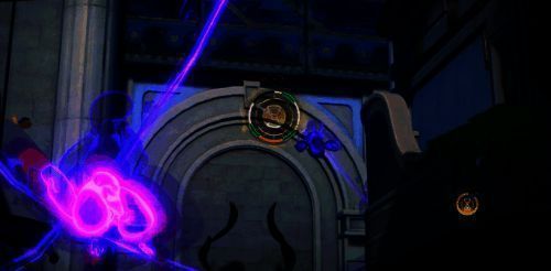 玩家与贼灵进行QTE对决，背景中宝箱被夺走