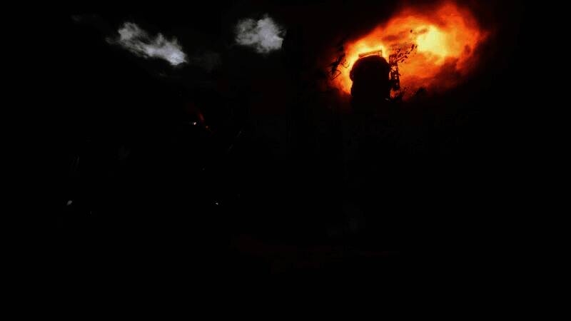 战斗中角色被怪物围攻的紧张画面