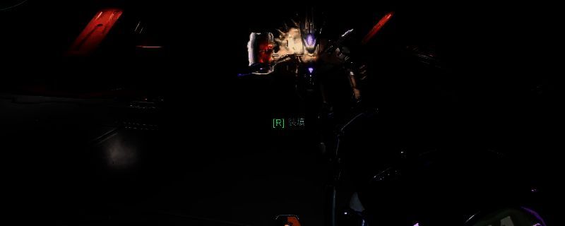 玩家角色手持喷子在狭窄区域中与敌人近身交战的场景，画面充满紧张感