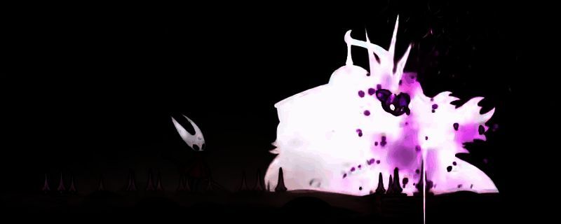 散茧魂渊战斗场景，主角在圣咏殿白愈厅与BOSS激烈对战，背景呈现神秘氛围