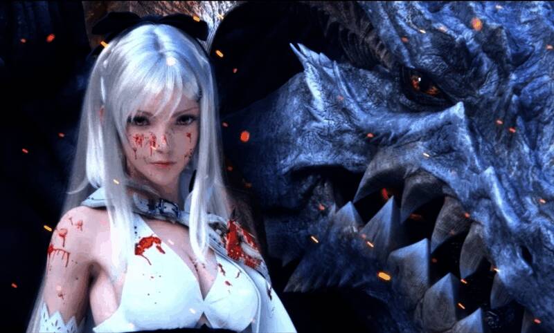 《龙背上的骑兵》系列历代LOGO墙，黑色背景上浮现血色文字，充满神秘感