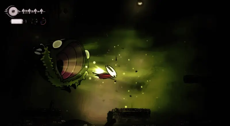 游戏标题LOGO‘Hollow Knight: Silksong’缓缓浮现于金色丝线编织的背景中，光影流动，极具仪式感