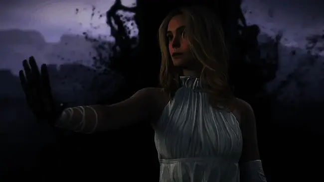 小岛秀夫在工作室中与团队讨论场景，墙上挂满概念图与时间线手稿，气氛专注而热烈