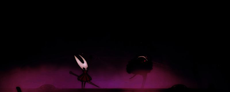 苦痛的特罗比奥在昏暗洞穴中发动大范围技能攻击，紫色能量波扩散，场景充满压迫感