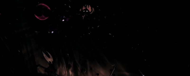 失心蕾丝BOSS战场景，角色悬浮于空中释放紫色能量波，周围环绕着小型蜜蜂单位