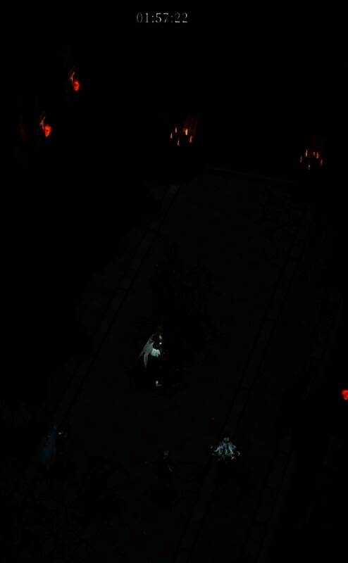 格雷夫发动‘征收’技能，绿色能量链连接敌人，自身浮现蓝色护盾