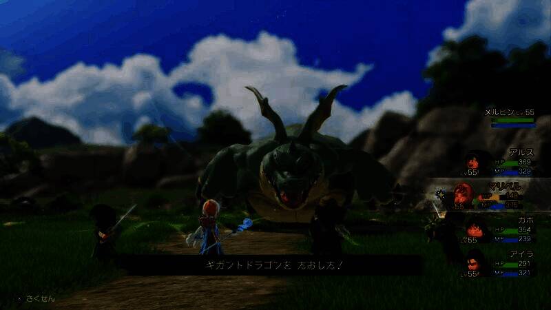 Boss战激烈进行中，巨型怪物咆哮，角色释放合体技光芒四射