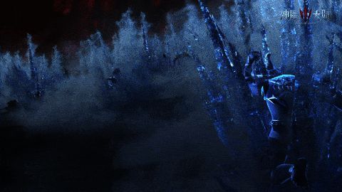 游戏实机画面展示角色在月下森林中奔跑，光影交错，树叶随风摇曳，氛围神秘静谧