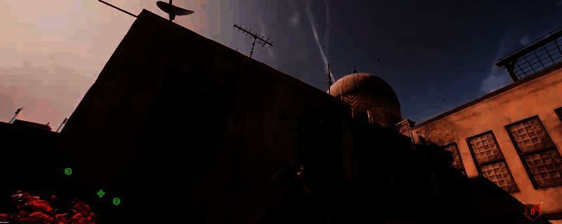 玩家正在利用花园中的椅子攀爬上棚子顶部，展示从地面到屋顶的过渡动作