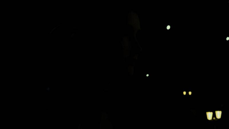 菜单界面展示，包含技能树、装备栏与魔晶石系统，UI设计极具科技感