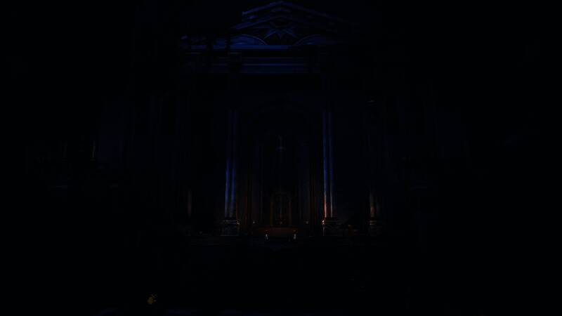 废墟迷宫俯视图，倒塌的石柱排列成神秘阵型，中央有一道微弱光芒升起