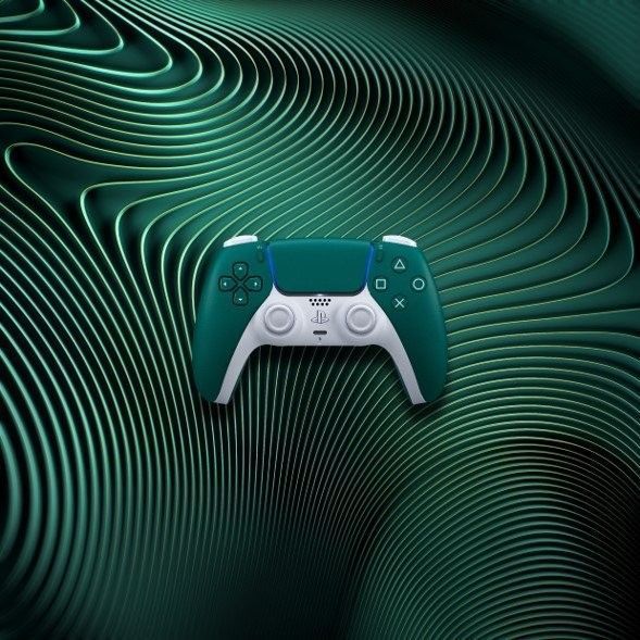 限量版PS5 DualSense手柄整体外观展示，采用独特配色设计，极具视觉辨识度