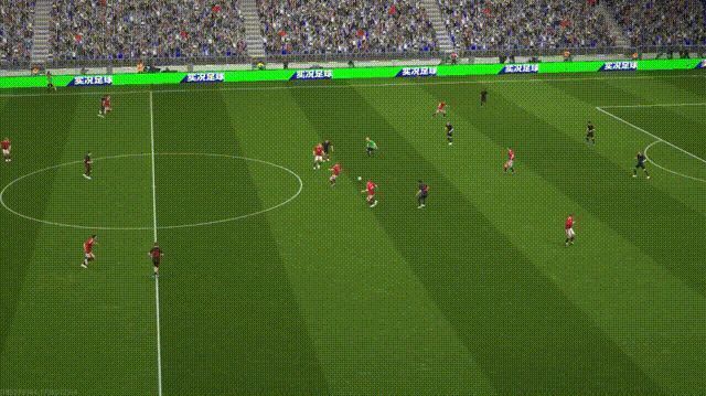 贝尔巴托夫背身拿球，突然使用脚后跟妙传助攻队友破门的精彩瞬间