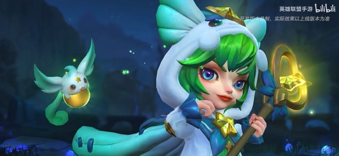 璐璐穿着睡衣骑着玩具兔，周围漂浮着星星与梦境泡泡