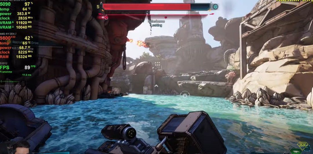 车辆载具在沙地中高速行驶，尘土飞扬，环境细节高度还原