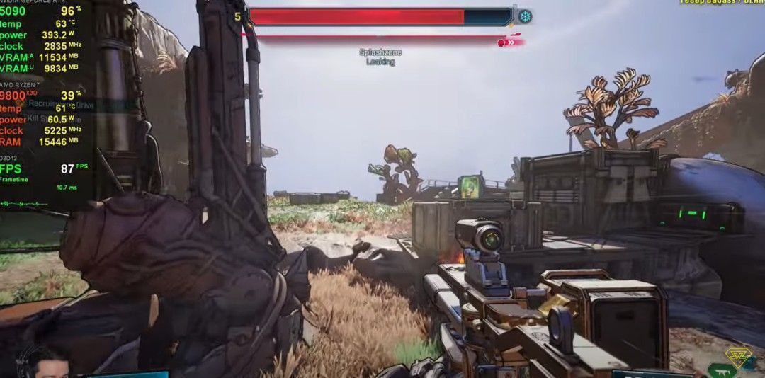 Boss战场景，巨大敌人释放能量光束，玩家闪避动作流畅，特效华丽