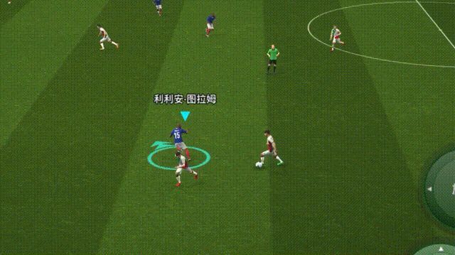 图拉姆比赛中飞身铲断动画，动作迅猛，成功夺回球权