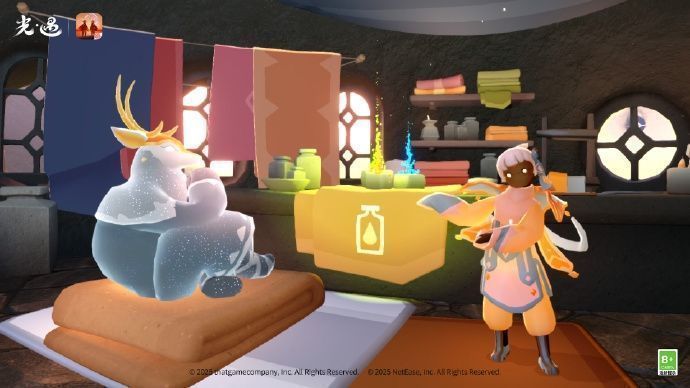 《光遇》官方发布的打击外挂公告截图，显示封禁账号数量与回收非法道具数据