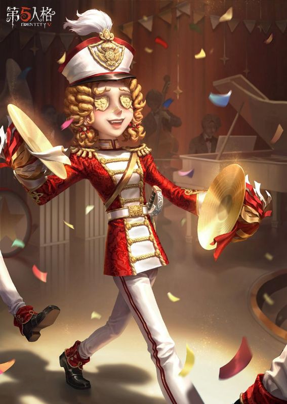 拉拉队员-小明星身穿华丽演出服，头戴羽毛礼帽，手持金锣，面带自信微笑，舞台灯光璀璨