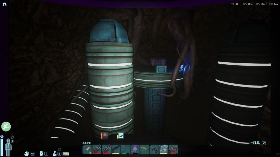 《非生物因素》反应堆区能源服务部附近的符文箱子实景图，展示宝箱位于电车站旁控制台后方的隐蔽角落