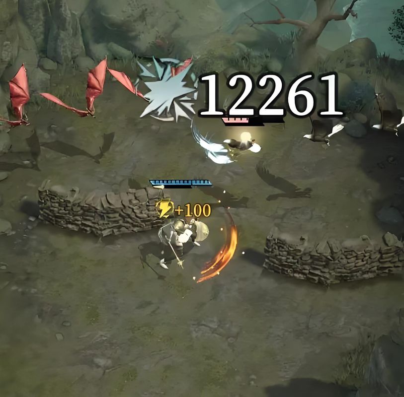 劫掠峭壁地图中央散落着闪亮钱币，周围环境荒凉布满碎石