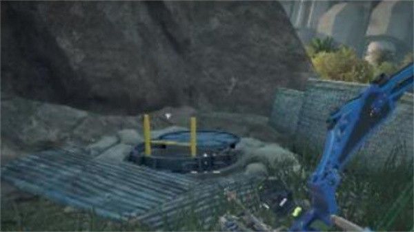 玩家视角下接近零号大坝密码门的第一人称画面，前方为带键盘的金属门