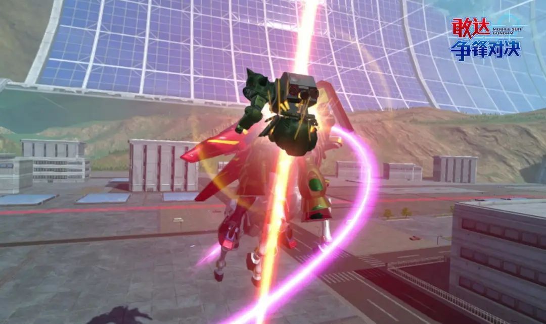 尊者敢达施展横向格斗技，机体高速旋转挥动光刃，火花四溅