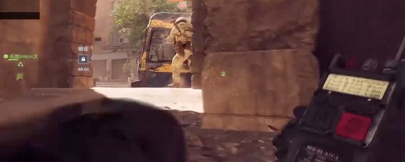 《战地6》多人对战实景画面，战场上硝烟弥漫，士兵在废墟间穿梭交火，远处坦克轰鸣推进