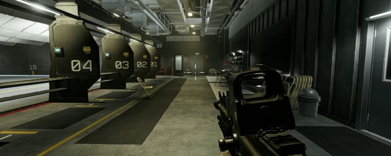 玩家角色在战场上执行兔子跳动作，身体前倾滑铲后腾空跃起，尘土飞扬，展现高速机动的战斗场景