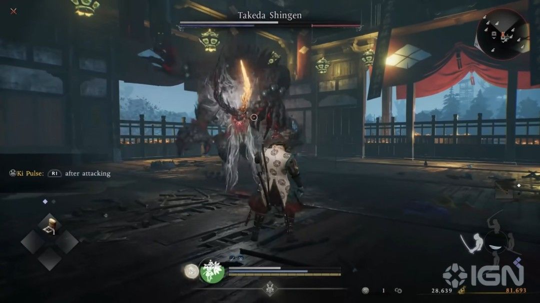 妖界副本内部场景，紫色雾气缭绕，巨型妖怪盘踞其中