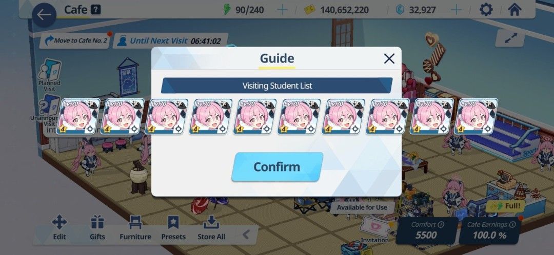 网络安全人员正在监控大屏幕，图表显示流量异常波动，象征防御系统的启动