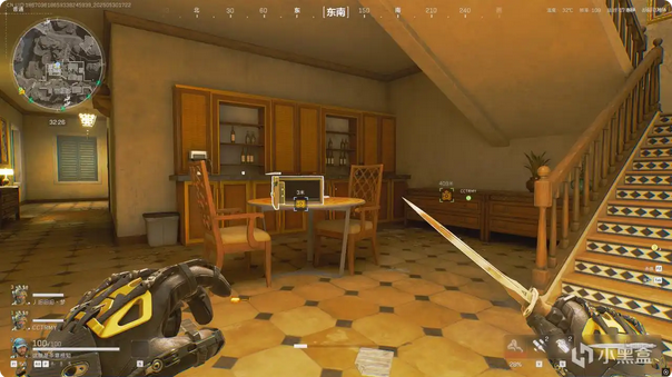 阿米娅小镇内部房间视角，桌上摆放着两瓶香槟，周围散落基础补给品