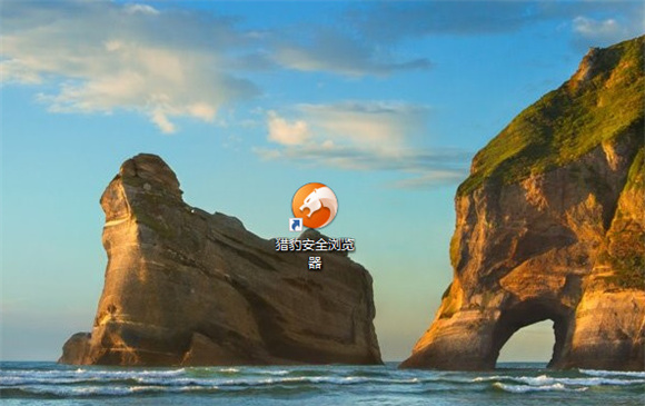 猎豹浏览器界面截图，左上角猎豹Logo被红圈标注，显示可点击状态