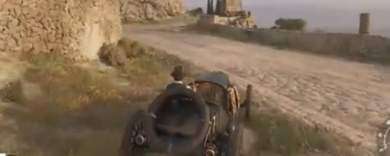 玩家驾驶老式轿车在开阔公路上飞驰，仪表盘显示时速已达120公里，背景为黄昏下的荒野公路