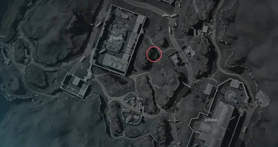 井盖开启状态特写，金属梯子清晰可见，环境昏暗充满战术氛围